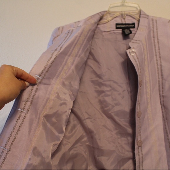 Blazer - Picture 3 of 4